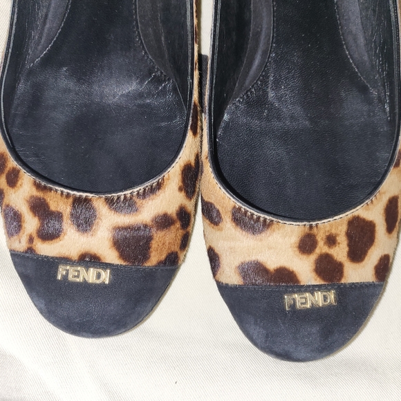 Authentic Fendi flat shoes in Leopard print - Picture 2 of 8
